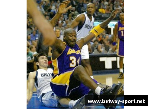 NBA疯狂笑点集锦：让你笑到捧腹，全场笑声不断